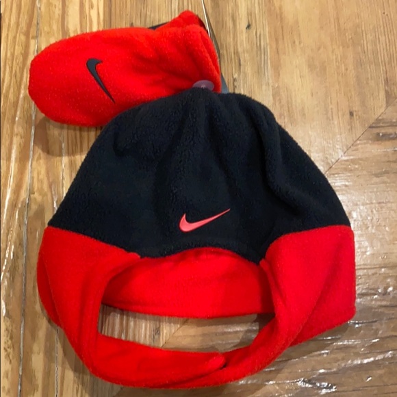 infant nike hat and mittens